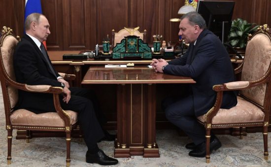 Борисов доложил Путину о развитии ТЭК